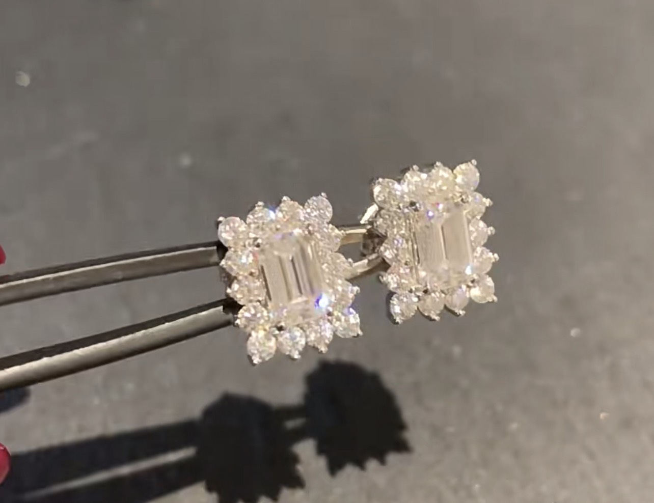 Bông Tai Nữ Vàng 10k 14k 18k Kim Cương Moissanite