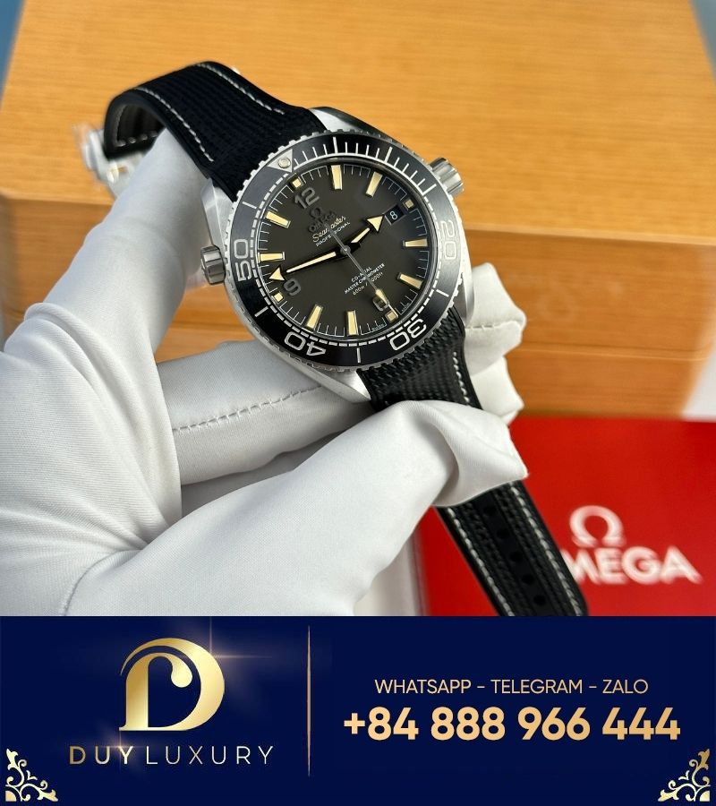 Đồng hồ Omega Seamaster Planet Ocean 600M mặt đen