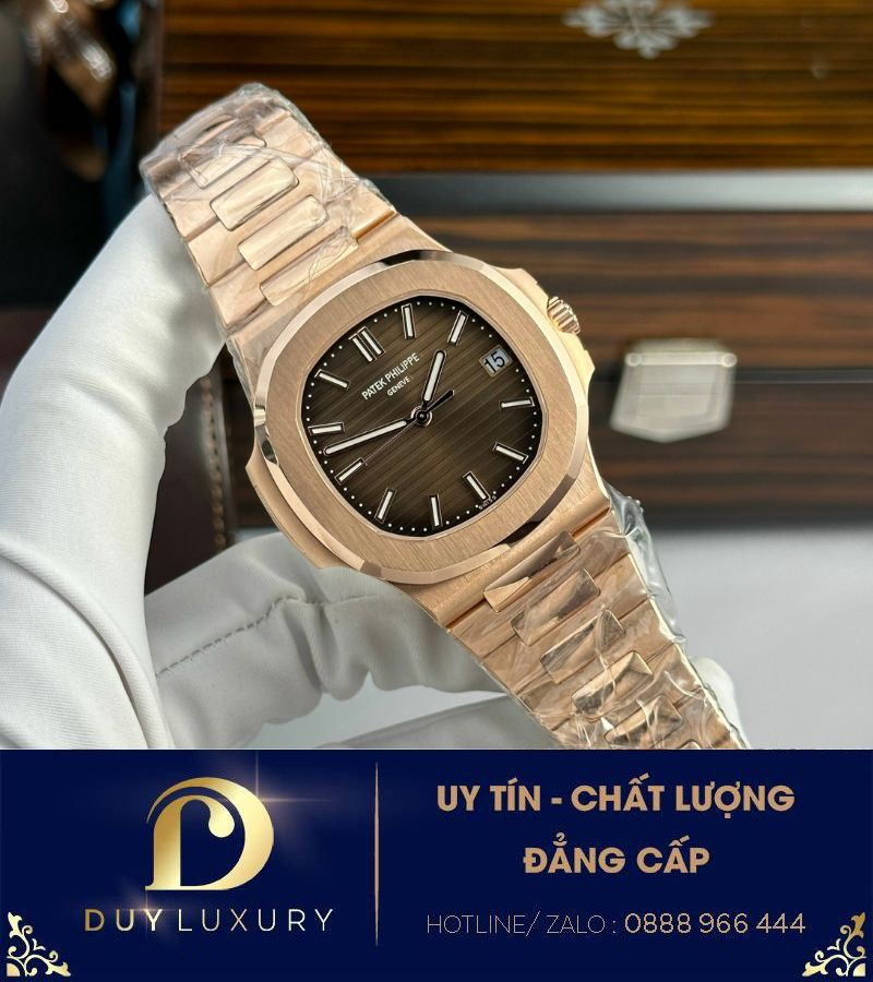 Đồng hồ Patek Philippe Nautilus 5711R tinh chỉnh mặt bọc vàng siêu nét