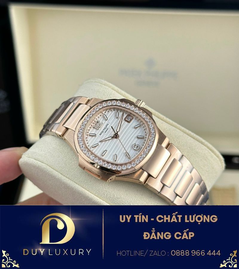 Đồng hồ Patek Philippe Nautilus 7010 replica 32mm quazt movement