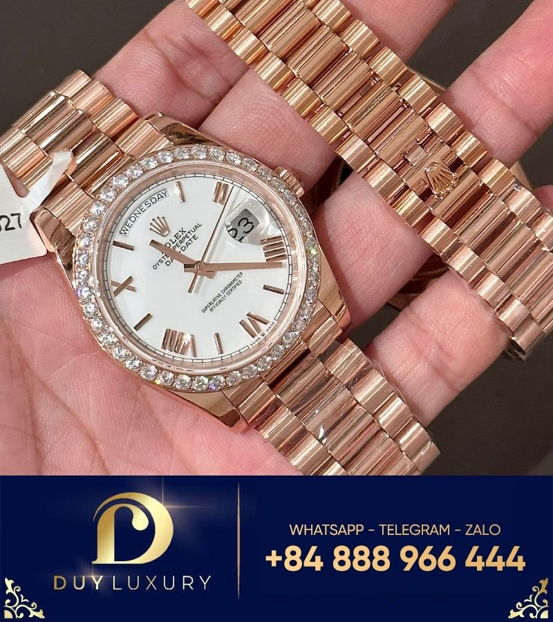 Đồng hồ Rolex Daydate 40 bọc vàng độ viền moisaanite mặt trắng cọc số la mã