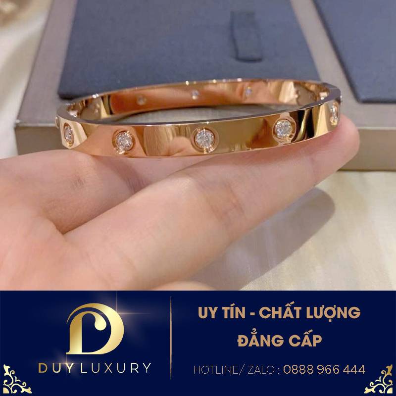 Lắc Tay Cartier Love chế tác Hongkong vàng 18k. Kim cương thiên nhiên