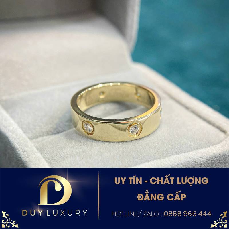 Nhẫn Cartier Love Diamond Ring 18k Yellow Gold