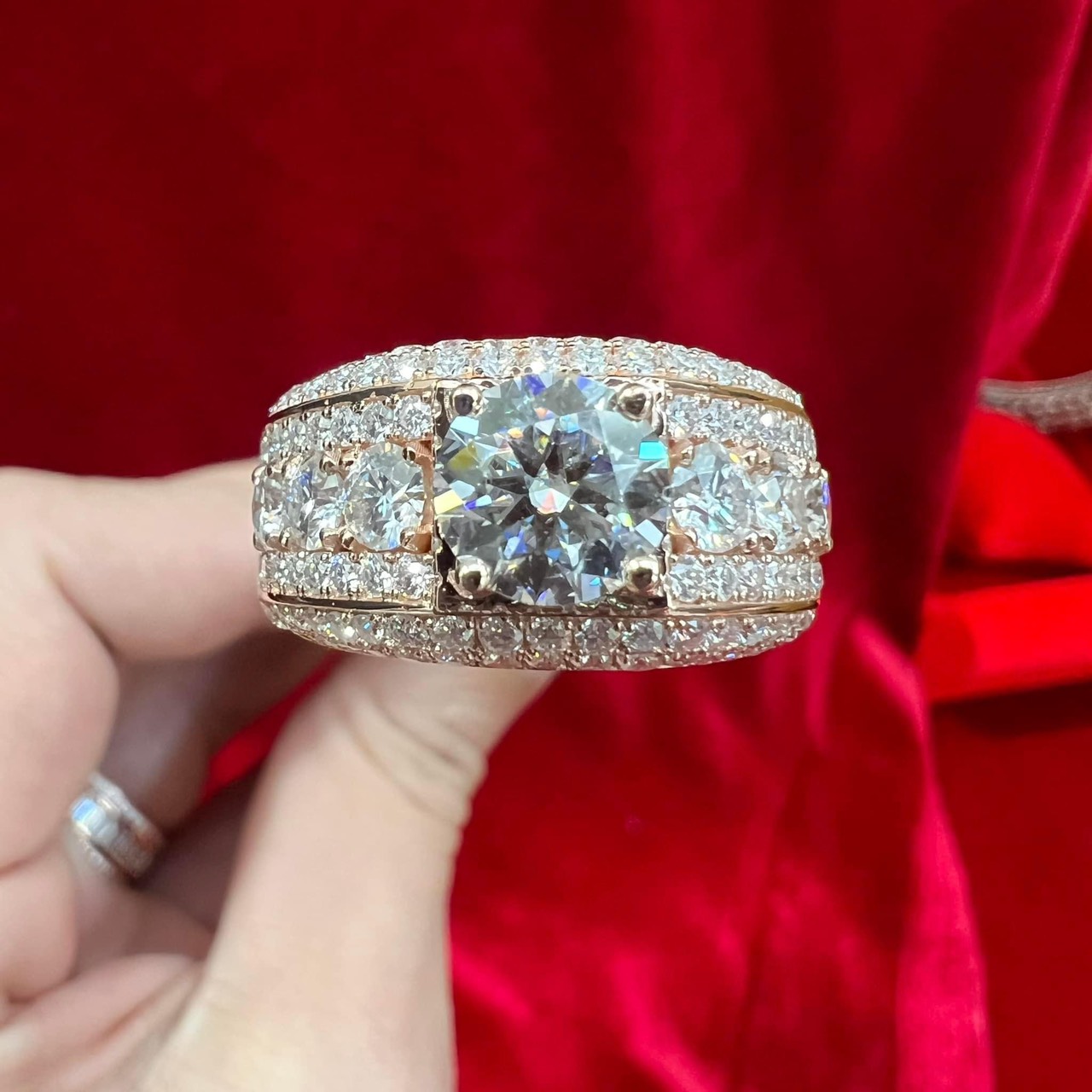 Nhẫn Nam Chế Tác Vàng Hồng 10k kim cương moissanite 