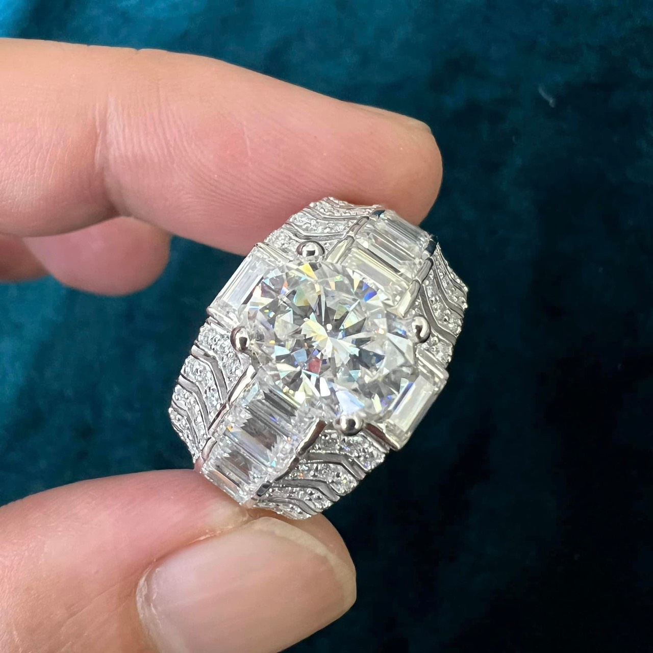 Nhẫn Nam Chế Tác Vàng Trắng 10k Kim Cương Moissanite 