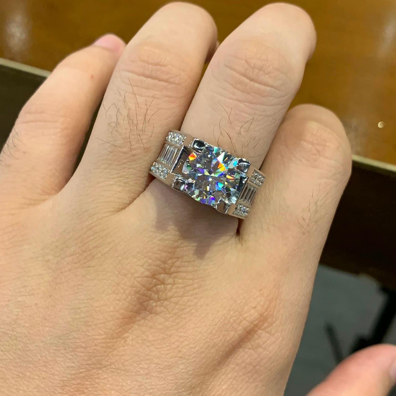 Nhẫn Nam Chế Tác Vàng Trắng 10k Kim Cương Moissanite 