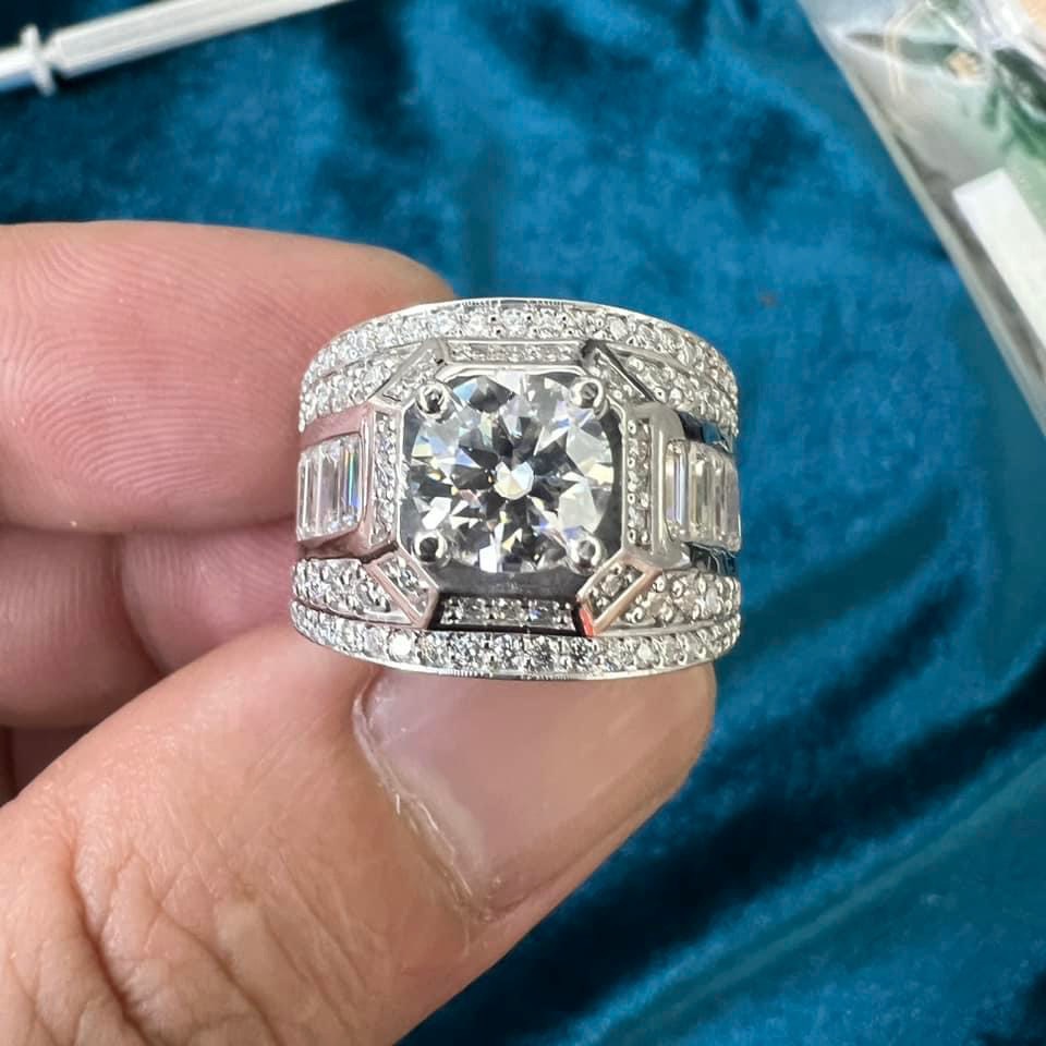 Nhẫn Nam Chế Tác Vàng Trắng 10k Kim Cương Moissanite 