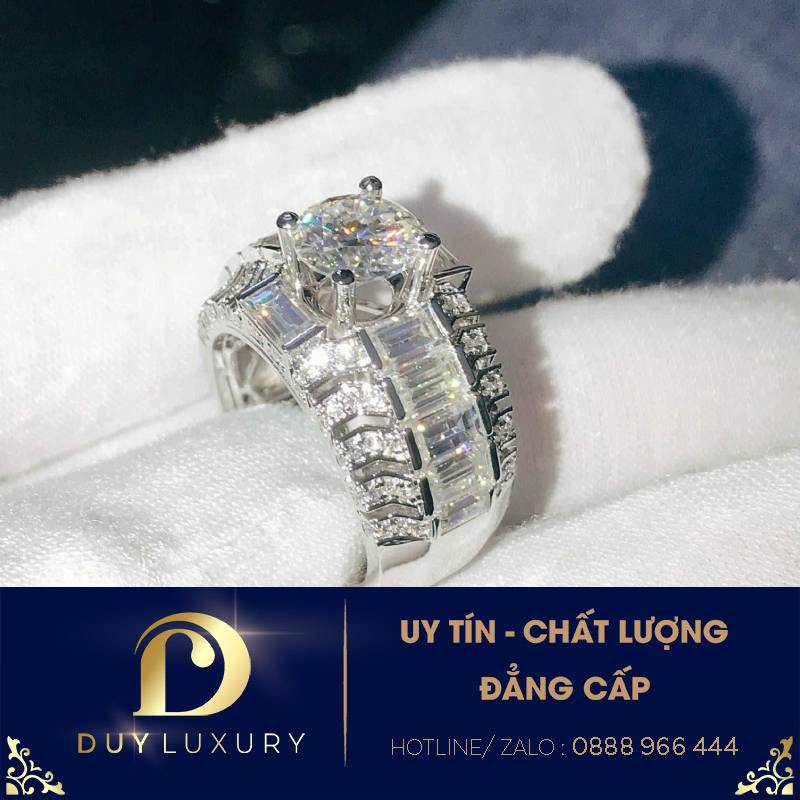 Nhẫn nam chế tác vàng trắng 18k kim cương thiên nhiên 