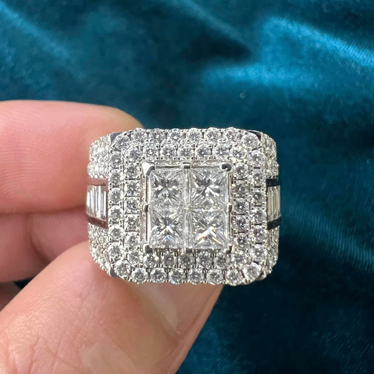 Nhẫn Nam Thiết Kế Vàng Trắng 10k Kim Cương Moissanite 