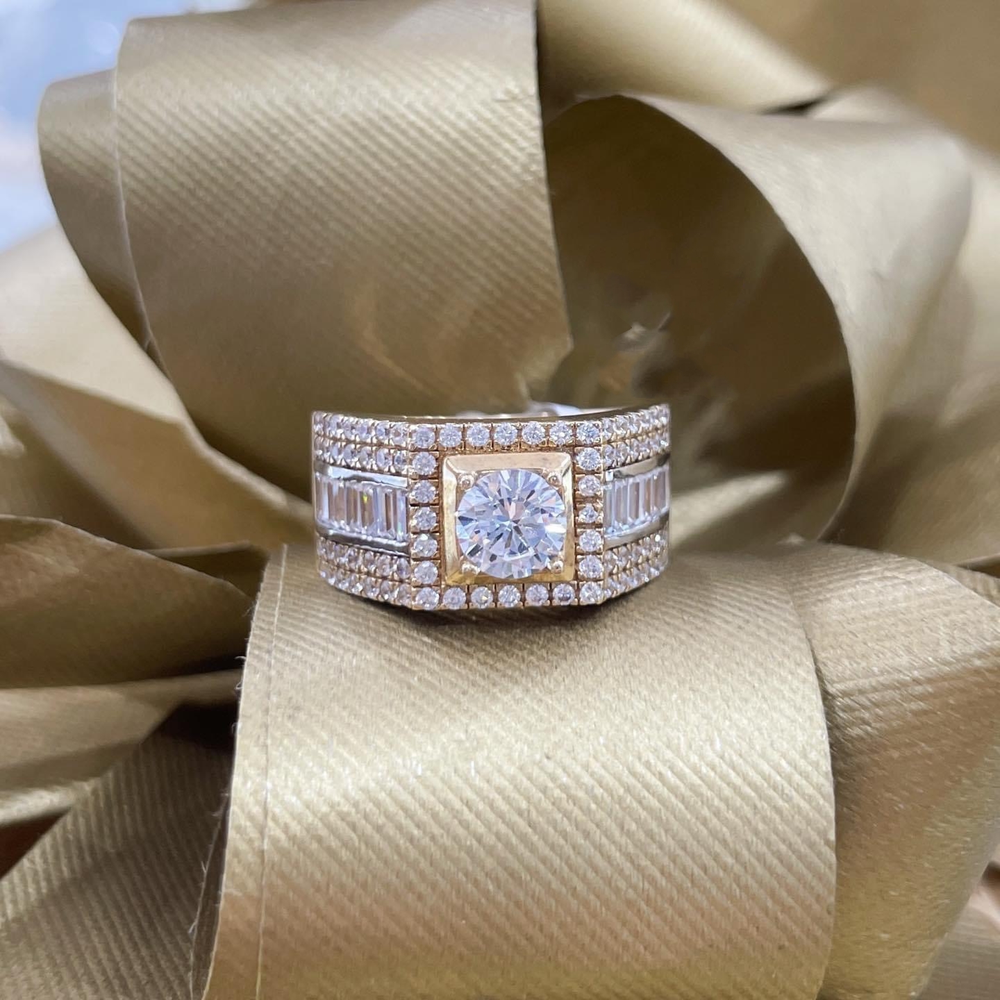 Nhẫn Nam Vàng 10k 14k 18k Kim Cương Moissanite