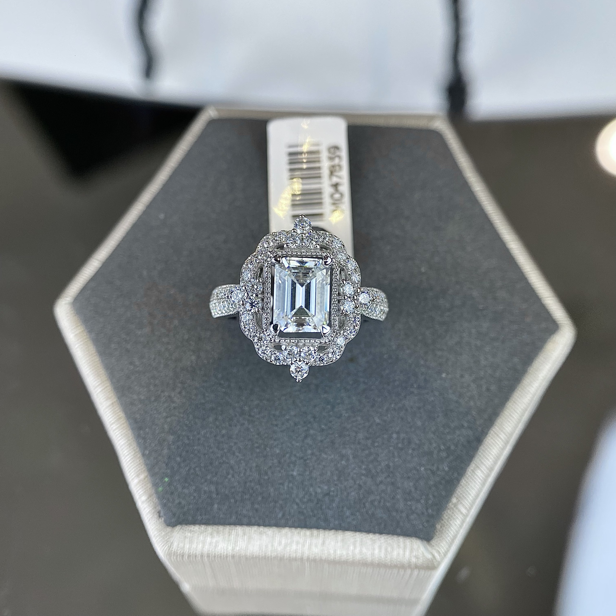 Nhẫn Nữ Vàng 10k 14k 18k Kim Cương Moissanite