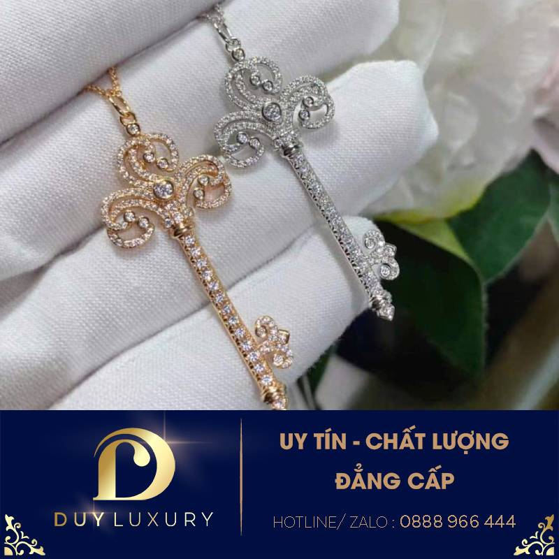 Nine two Five - NTF&love  Dây Chuyền Fluer De Lis Key Vàng 18k, Kim cương thiên nhiên